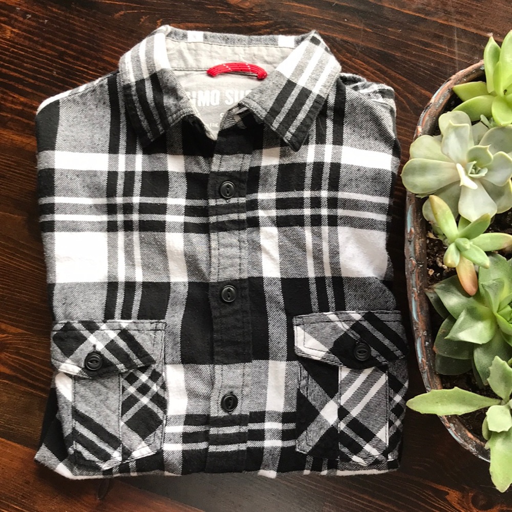 Black and White Mossimo Flannel